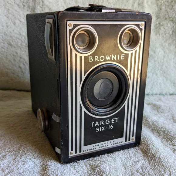 Kodak Brownie Target Six-16 Box Camera Vintage Photography Collectible